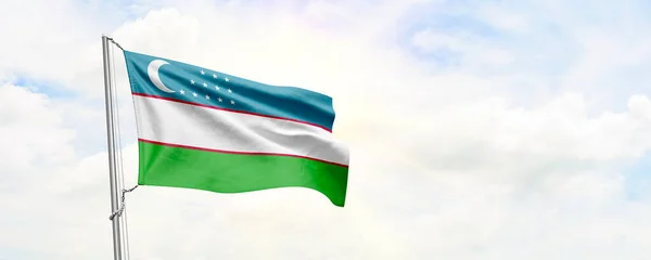 Uzbekistans Flagga Viftar Himlen Bakgrund Återgivning — Stockfoto
