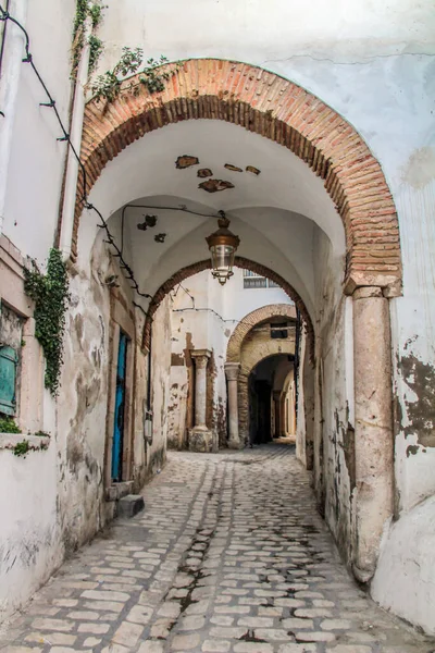 Улица Медине Тунисе Тунис — стоковое фото
