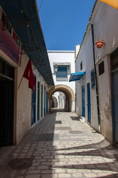 突尼斯王室成员参观Dar Lasram Hammouda Pacha博物馆 这是Hammouda Pacha Bey于1630年在突尼斯麦地那市中心建造的一座宫殿 — 图库照片