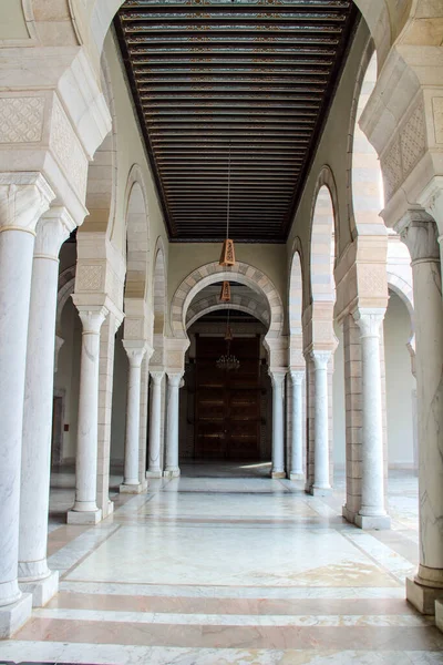 位于突尼斯迦太基的Malik Ibn Anas清真寺 — 图库照片