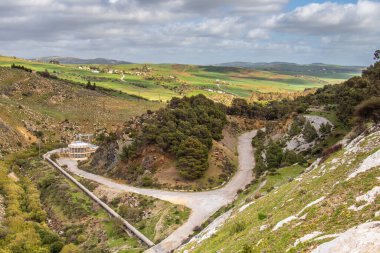 Bousalem, Beja, Tunus 'taki Etkileyici Kasseb Barajı. Kuzey Afrika