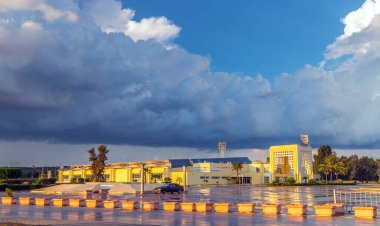 Rades, Tunus 'un güneyinde zengin bir kültür mirası olan canlı bir banliyö.