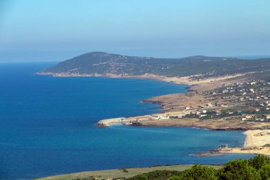 Sidi Mechreg, Bizerte, Tunus 'taki güçlendirilmiş şehir ve liman.