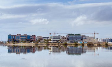 Le Kram 'ın Keşfi: Tunus' ta Bir Sahil Kasabası.