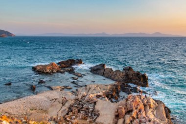 Issız Cennet: Tunus 'ta Deniz ve Dağlar Arasında Kanassira' nın Sahili.