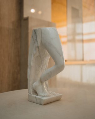 Showroom 'da Lüks Dekoratif Mermer Heykel