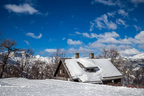 Bohinj Slovenia Winter View Snowy Ski Hut Top Vogel Mountain — Foto Stock