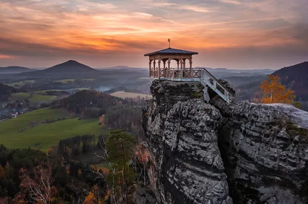 Jetrichovice Tschechische Republik Aussichtspunkt Mariina Vyhlidka Mit Einer Wunderschönen Tschechischen lizenzfreie Stockfotos