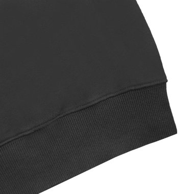 Beyaz arka planda siyah şablon ve öndeki boş kazak rengi. Mürettebat boynu.