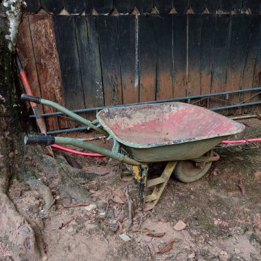 el arabası inşaat malzemesi taşıma aracı