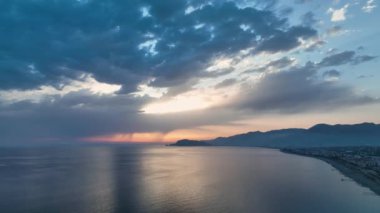 Cloudy sunset at sea