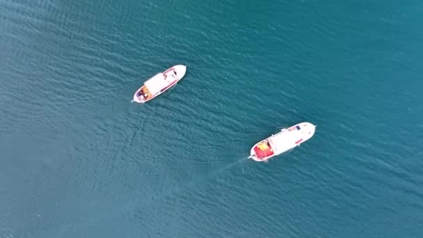Vissersboot Gaat Naar Zee — Stockvideo