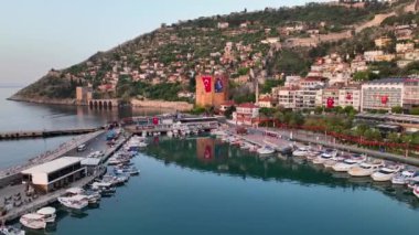 Gündoğumu Alanya Limanı Hava Görüntüsü 4 K