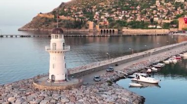 Deniz feneri liman