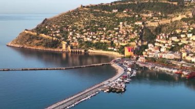 Gündoğumu Alanya Limanı Hava Görüntüsü 4 K