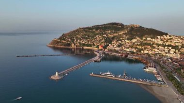 Gündoğumu Alanya Limanı Hava Görüntüsü 4 K
