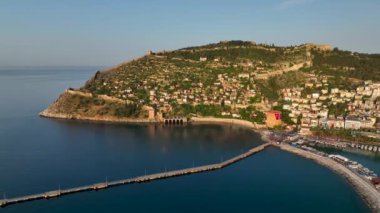 Gündoğumu Alanya Limanı Hava Görüntüsü 4 K