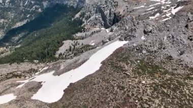 Türkiye 'nin dağlarda kışın sonu Alanya