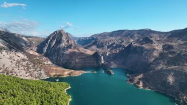 Yeşil Kanyon 'un manzarası. Hava Görüntüsü 4K. Manavgat 'ın inanılmaz doğası