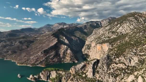 绿色峡谷航景4K — 图库视频影像