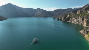 Yeşil Kanyon 'un manzarası. Hava Görüntüsü 4K. Manavgat 'ın inanılmaz doğası