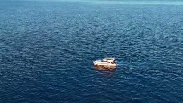 Balıkçılar Denizde Balık Tutuyor — Stok video