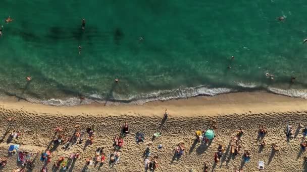 Дрони Летять Над Пляжем Прибережне Місто Популярним Туристичним Напрямком Turkey — стокове відео