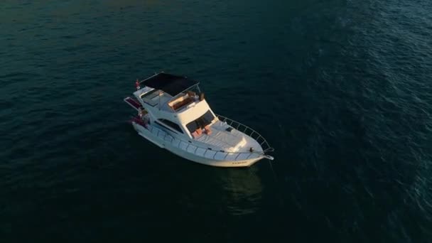 Aerial Drone Nyomkövető Felülről Lefelé Videó Jacht — Stock videók