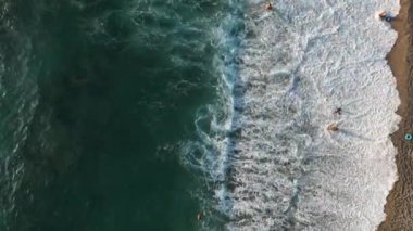 Akşamları drone tarafından çekilen sulu doku.