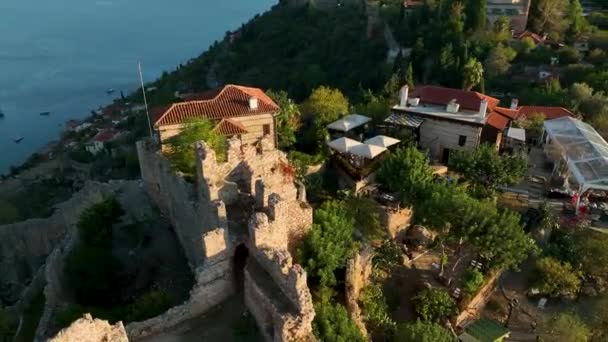 アンタルヤ地区のAlanya城の美しい海のパノラマ風景 — ストック動画
