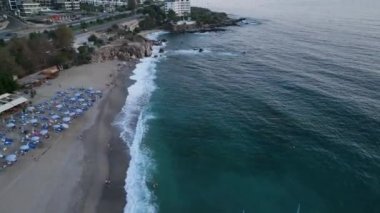 Türkiye 'nin deniz kıyısındaki şehir panoraması Alanya 4 bin