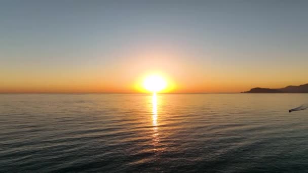 ดวงอาท ตกพ าบนทะเลเมด เตอร เรเน ยนว วทางอากาศ Alanya — วีดีโอสต็อก