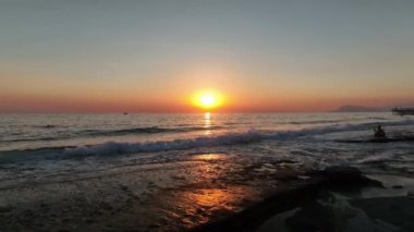 Türkiye 'nin altın saatinde çekilen yüksek kaliteli deniz dokusu Alanya