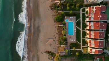 Akdeniz kıyısındaki güzel eski ev Türkiye Alanya 4 bin