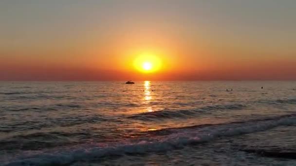 Hochwertige Textur Des Meeres Aufgenommen Während Der Goldenen Stunde — Stockvideo