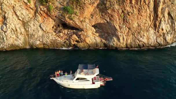 Excursion Bateau Sur Yacht Vacances Impressionnantes Vue Aérienne — Video