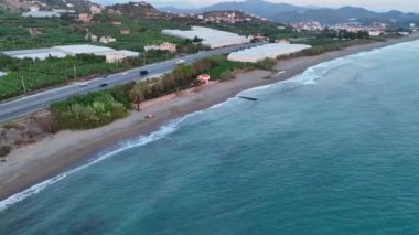 Akşamları kumsalın dokusu Türkiye 'de Alanya.