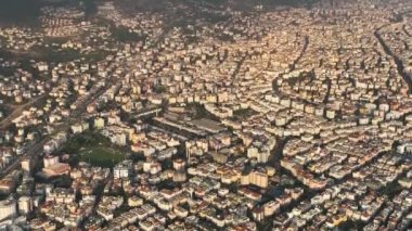 Türkiye 'nin deniz kıyısındaki şehir panoraması Alanya 4 bin