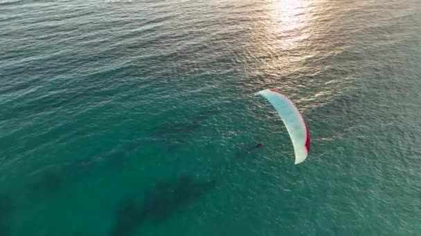 Epické Paragliding Pobřeží Středozemního Moře Kdybyste Slyšeli Jak Tam Lidé — Stock video