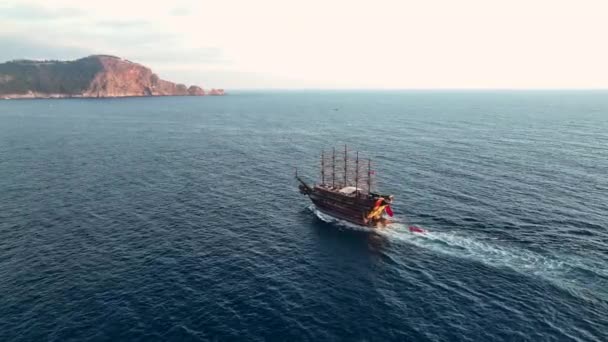 Gita Mare Grande Yacht Pirata Vista Aerea Mare Turchia Alanya — Video Stock