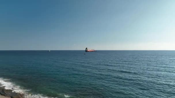 ガスタンカーが海上にあります — ストック動画