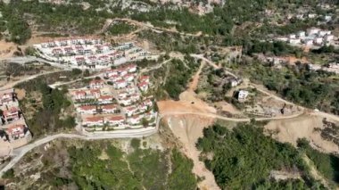 Dağlarda villa kompleksi