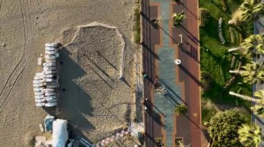 Rıhtımdaki yeşil park