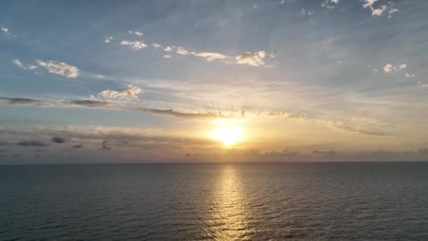 Похмурий Захід Сонця Морі — стокове відео