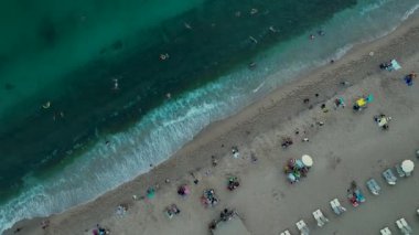 Denizin gök mavisi Türkiye Alanya
