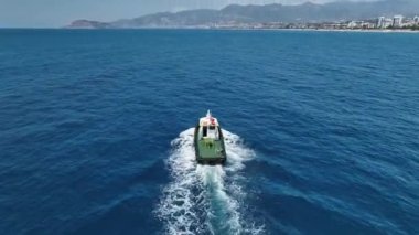 Römorkör liman görüntüsü 4 K Türkiye Alanya 'da açıldı.