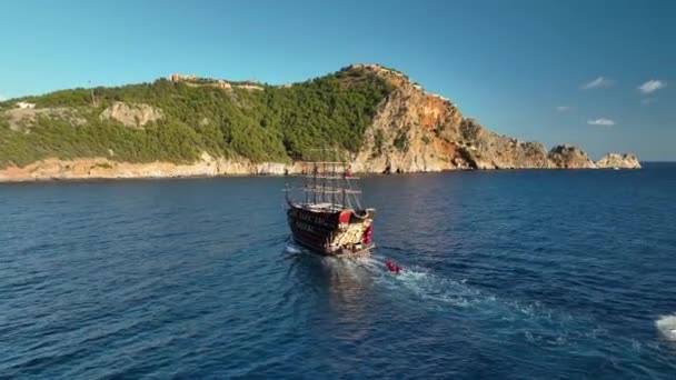 Yacht Pirates Fait Escale Port Vue Aérienne Turquie Aanya — Video
