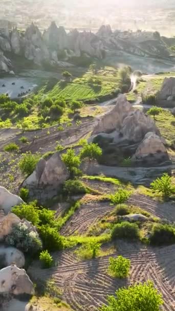 Индейка Беспилотник Пролетает Над Удивительными Скалами Сказочный Пейзаж — стоковое видео