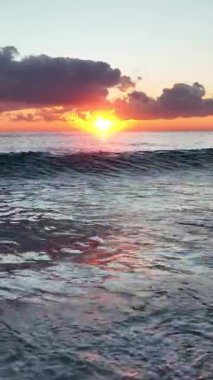 Deniz Dikey Videosunun Dokuları