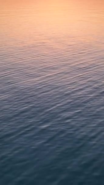 Luchtfoto Uitzicht Azuurblauwe Zee — Stockvideo
